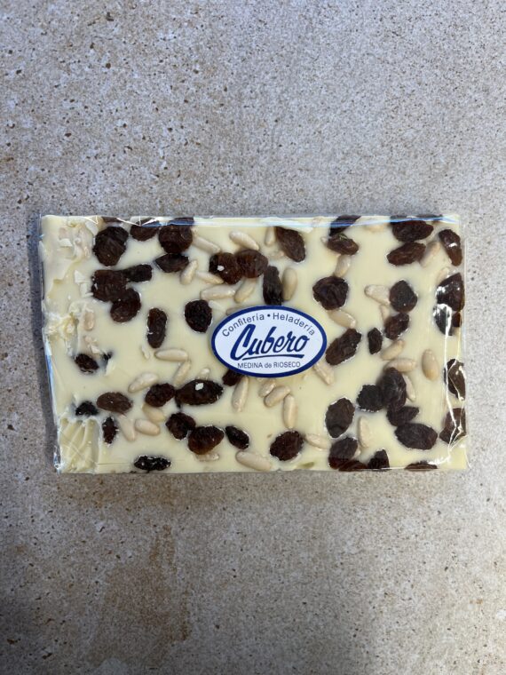 Tableta de chocolate blanco con frutos secos