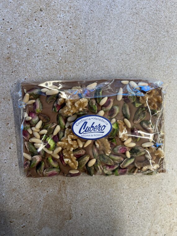 Tableta de chocolate con frutos secos